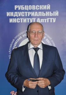  Кутумов Алексей Анатольевич